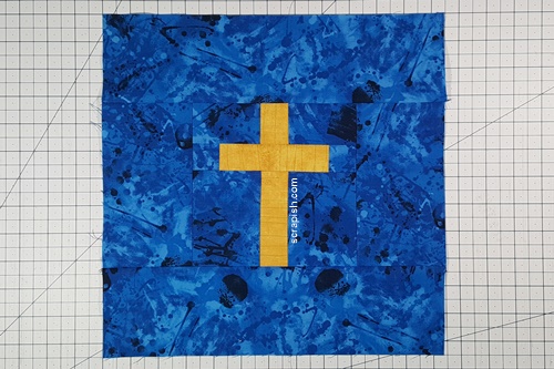 Step 4b Cross Quilt Block Pattern: add the long borders to the top and bottom sides of the cross quilt block. Step 4b Cross Quilt Block Pattern: add the long borders to the top and bottom sides of the cross quilt block.
