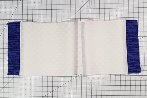 Step 7a Cross Quilt Pattern: assemble crossbeam Stitch one Endcap A to each end of the Crossbeam. Press seams toward Endcaps A.