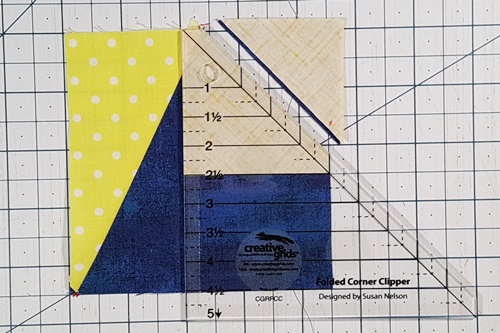 Step 3b Galaxy Star Quilt Block Variation Pattern: Use the stitch and flip method to make the shorter star point. Step 3b Galaxy Star Quilt Block Variation Pattern: Use the stitch and flip method to make the shorter star point.