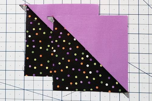 Step 1 Quarter square triangles: First, make half square triangles. Step 1 Quarter square triangles: First, make half square triangles.