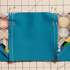 shoo fly quilt block pattern Step 6 pinning closeup