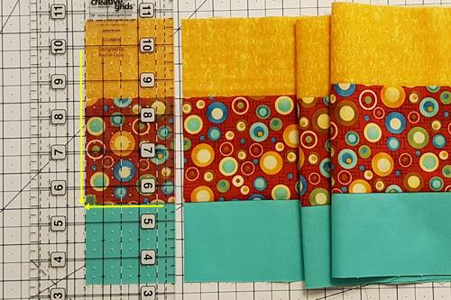 Step 4c Strip quilting: make subcuts. Step 4c Strip quilting: make subcuts.