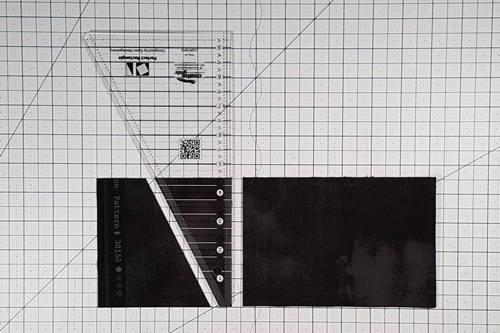 Step 6 Triangle in a Square: Rotate the Recs ruler 180 degrees, align and cut. Step 6 Triangle in a Square: Rotate the Recs ruler 180 degrees, align and cut.