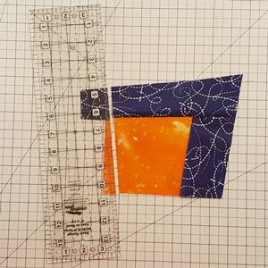 wonky log cabin block step 4e wonky log cabin block step 4e